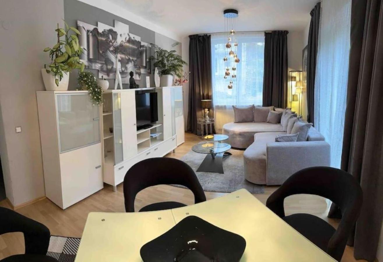 Wohnung 1 Mit 2 Schlafzimmern Und Terrasse Grossgmain Eksteriør billede